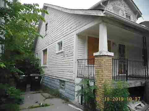 14433 Robson (6)_m.jpg